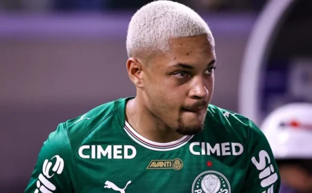Imprensa espanhola indica interesse de clubes europeus em Vitor Roque; Palmeiras estipula valor do atacante Imprensa espanhola indica interesse de clubes europeus em Vitor Roque; Palmeiras estipula valor do atacante