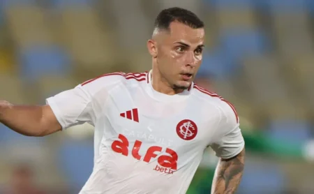 Internacional impede inclusão de Bruno Gomes em negociação por Bruno Rodrigues.