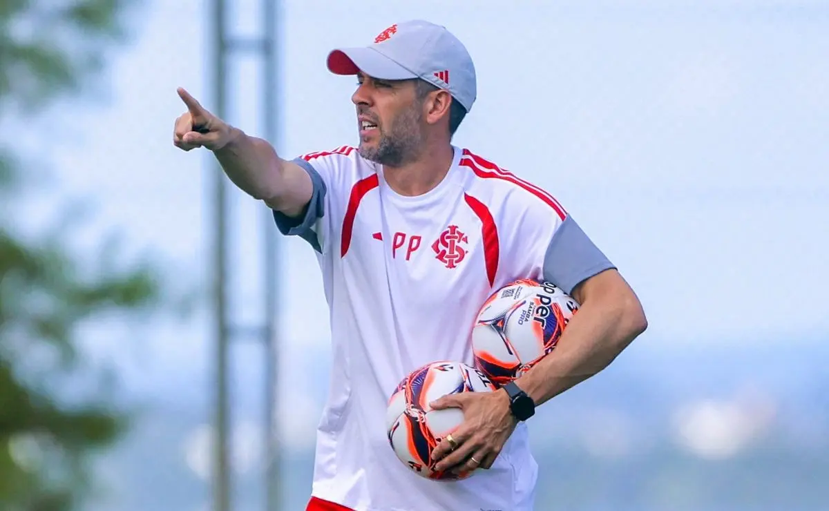 Internacional pode manter titulares no Grenal após testar força máxima contra o Inter de Santa Maria Internacional pode manter titulares no Grenal após testar força máxima contra o Inter de Santa Maria