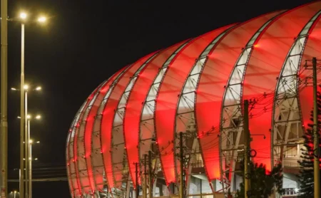 Internacional reencontra o Inter-SM após 15 anos, e time do interior estreia no novo Beira-Rio