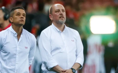 Internacional se aproxima de R$ 500 milhões em vendas após saídas de Vitão e Ricardo Mathias