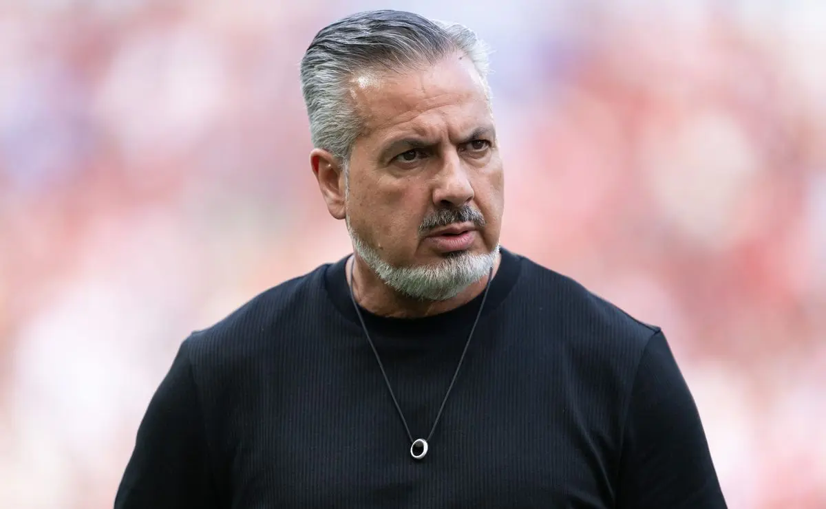 José Boto veta reforço no Flamengo, e Vasco acerta com Brenner José Boto veta reforço no Flamengo, e Vasco acerta com Brenner