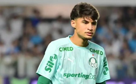 Larson recebe elogios após primeiro tempo de Portuguesa x Palmeiras no Paulistão: “O moleque é bom”