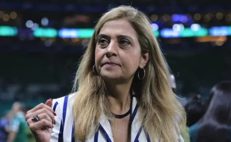 Leila confirma interesse em Jhon Arias e detalha planos do Palmeiras: “Não quero ser vice este ano”
