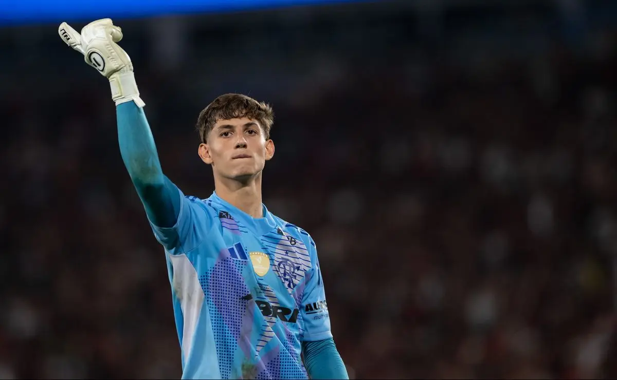 Léo Nannetti é criticado pela torcida do Flamengo após dois gols contra o Bangu Léo Nannetti é criticado pela torcida do Flamengo após dois gols contra o Bangu