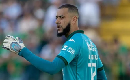 Léo Vieira analisa Chapecoense x Santos e projeta estreia no Brasileirão sem Neymar Léo Vieira analisa Chapecoense x Santos e projeta estreia no Brasileirão sem Neymar