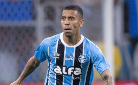 Marcos Rocha minimiza derrota e admite superioridade do Inter em vontade sobre técnica