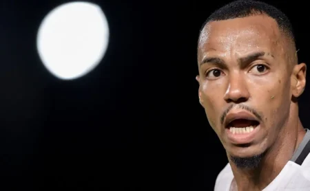 Marlon Freitas brilha na vitória do Palmeiras sobre a Portuguesa pelo Paulistão