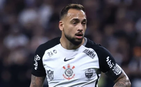 Maycon é oficialmente anunciado pelo Atlético-MG e torcida se despede do meia nas redes: “Boa sorte”