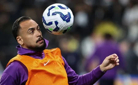 Maycon reverte decisão e pode permanecer no Corinthians, com reunião impactando planos do Atlético-MG