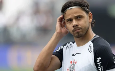 Ángel Romero, ex-Corinthians, negocia com o Boca Juniors