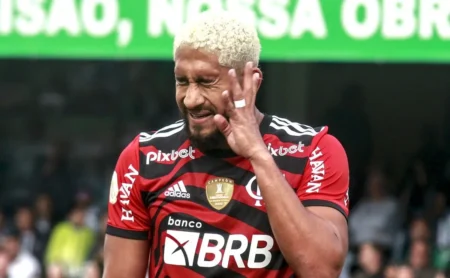 Pablo faz desabafo emocionante após saída do Flamengo, expressando tristeza, respeito e gratidão
