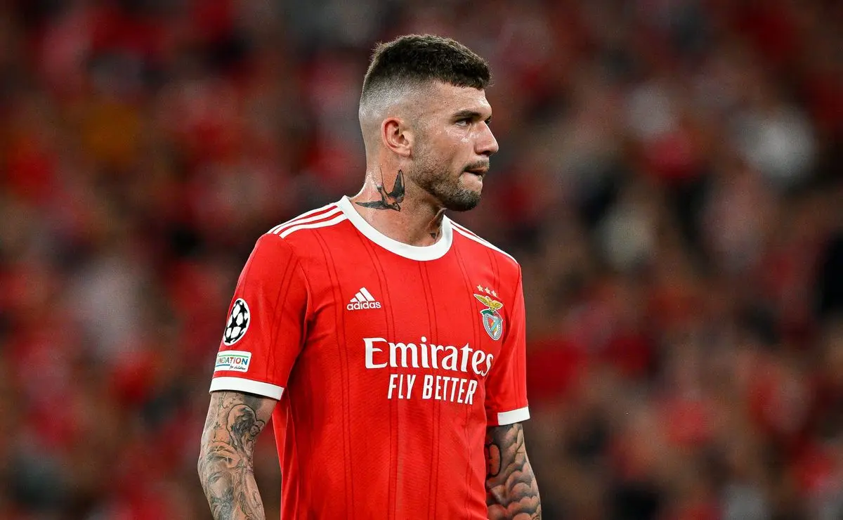 Palmeiras rejeita exigência do Nottingham Forest e afasta Benedetti de negociação por Morato. Palmeiras rejeita exigência do Nottingham Forest e afasta Benedetti de negociação por Morato.