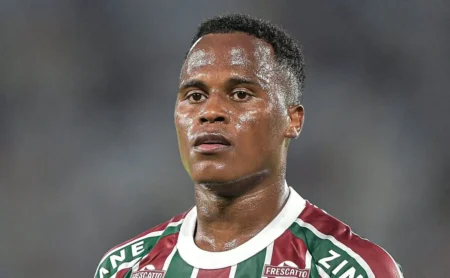 Palmeiras atento e futuro de Arias no Fluminense incerto. Palmeiras atento e futuro de Arias no Fluminense incerto.