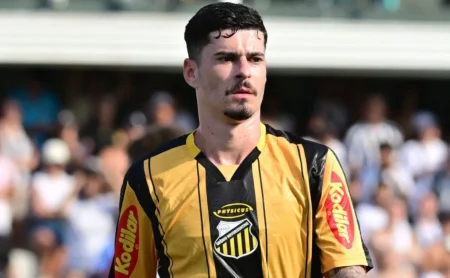 Palmeiras acompanha Rômulo em novo empréstimo, aposta em evolução e mantém esperança de retorno Palmeiras acompanha Rômulo em novo empréstimo, aposta em evolução e mantém esperança de retorno