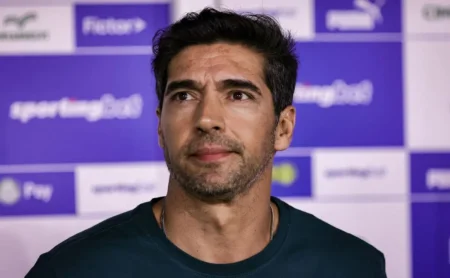 Palmeiras sofre goleada histórica: Abel Ferreira vive noite inédita no clube Palmeiras sofre goleada histórica: Abel Ferreira vive noite inédita no clube