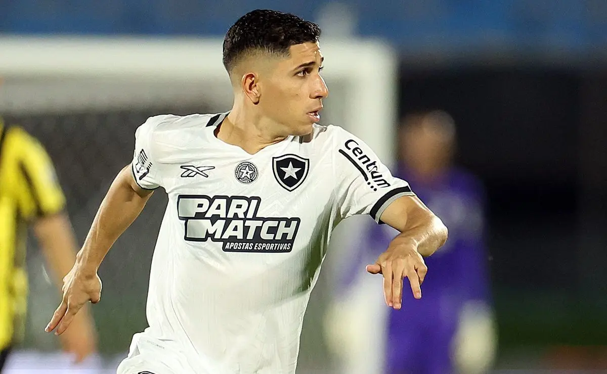 Palmeiras busca a contratação de Savarino e tenta interromper acordo entre Fluminense e Botafogo Palmeiras busca a contratação de Savarino e tenta interromper acordo entre Fluminense e Botafogo