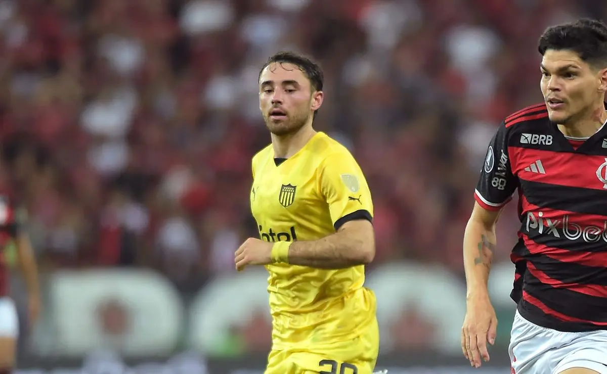 Pedro Milans: Intensidade e Disciplina como Novos Atributos Ofensivos do Corinthians, Aponta Jornalista Uruguaio