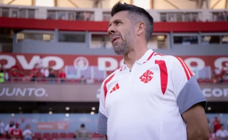 Pezzolano define postura do Internacional para o Gre-Nal 449 contra o Grêmio