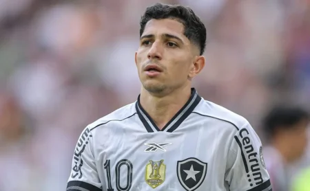 PVC detalha desistência do Palmeiras em busca por Savarino: “Sem investimento”