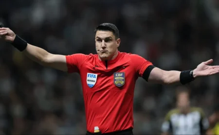 Rafael Klein apitará a Supercopa: retrospecto com o Corinthians gera preocupação no Timão