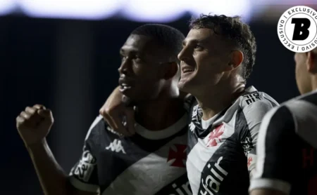 Rayan e Vegetti marcaram 50% dos gols do Vasco na temporada passada