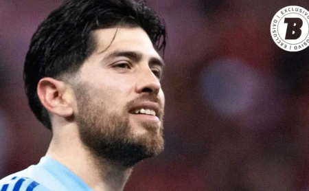 Renovação de Rossi emperra no Flamengo, diretoria adia assinatura e clima tenso nos bastidores Renovação de Rossi emperra no Flamengo, diretoria adia assinatura e clima tenso nos bastidores