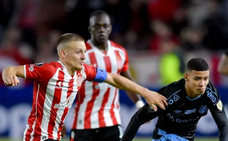 Santos: clube avalia contratação de Ascacibar, Thiago Maia ou Caicedo