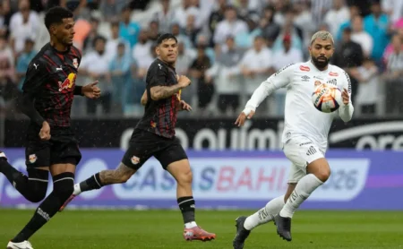 Santos e Red Bull Bragantino empatam em 0 a 0 e Peixe se complica no Paulistão