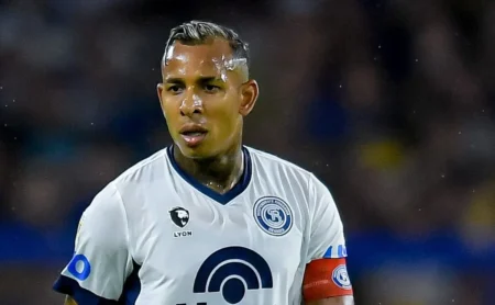 Santos mira em Sebastian Villa após impasse com Gabigol Santos mira em Sebastian Villa após impasse com Gabigol