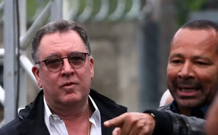 Santos rejeita oferta de R$ 1 bilhão da família Santo Domingo para se tornar SAF