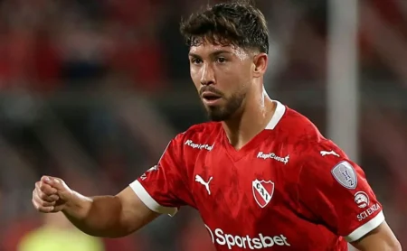 Santos supera Grêmio, São Paulo e Atlético-MG para contratar Felipe Loyola, informa site Santos supera Grêmio, São Paulo e Atlético-MG para contratar Felipe Loyola, informa site