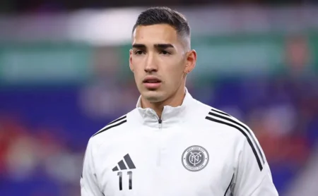 São Paulo busca anunciar a contratação de Julián Fernández por empréstimo com opção de compra. São Paulo busca anunciar a contratação de Julián Fernández por empréstimo com opção de compra.