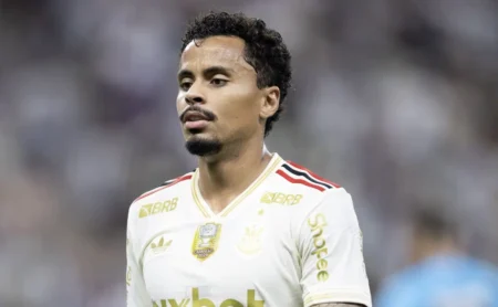 São Paulo demonstra interesse em Allan, mas evita proposta formal ao Flamengo São Paulo demonstra interesse em Allan, mas evita proposta formal ao Flamengo