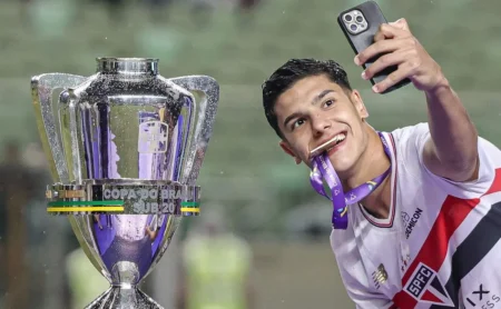 São Paulo promove joia da Copinha ao Paulistão: Nicolas Bosshardt retorna ao profissional São Paulo promove joia da Copinha ao Paulistão: Nicolas Bosshardt retorna ao profissional