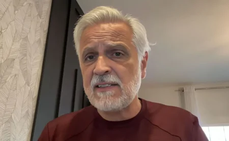 Sormani divulga saídas de Souza e Victor Hugo do Santos e dupla pode não jogar mais pelo Peixe