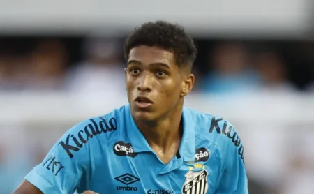 Souza na mira do Tottenham: Santos pede R$ 110 milhões pela liberação Souza na mira do Tottenham: Santos pede R$ 110 milhões pela liberação