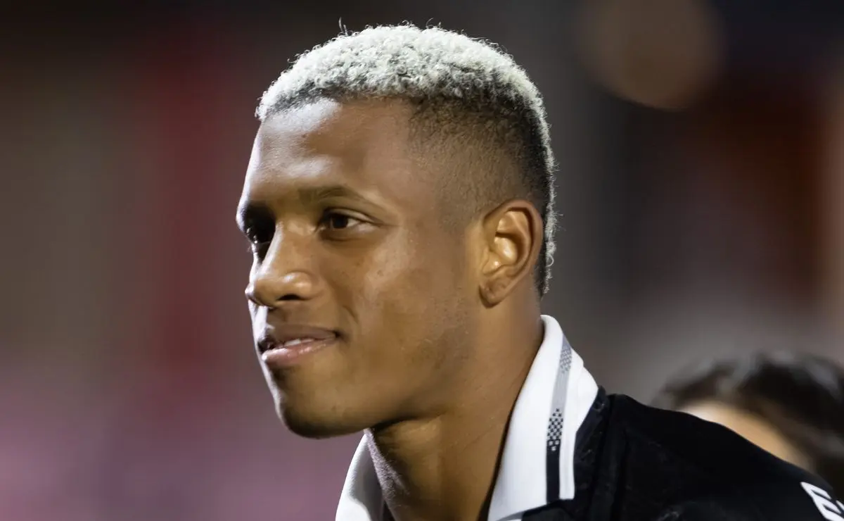 Textor aceita venda de Danilo e Botafogo estipula condição de R$ 156 milhões; Flamengo demonstra interesse no meio-campista