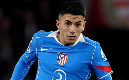 Thiago Almada: Atlético de Madrid define preço de R$ 188,7 milhões para liberação ao Flamengo Thiago Almada: Atlético de Madrid define preço de R$ 188,7 milhões para liberação ao Flamengo