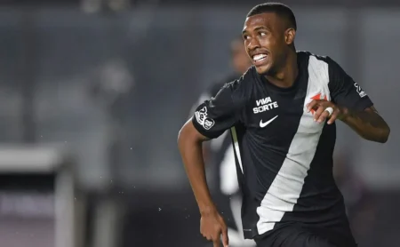 Vasco, Al-Hilal e Bournemouth disputam Rayan: clube saudita intensifica a busca pelo jogador Vasco, Al-Hilal e Bournemouth disputam Rayan: clube saudita intensifica a busca pelo jogador