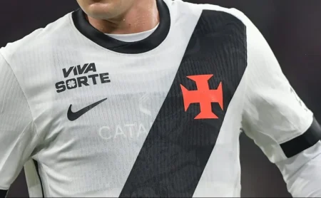 Vasco rejeita duas propostas de patrocínio master para a camisa