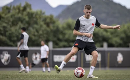 Vasco: Retornos de emprestados e início da preparação para a temporada