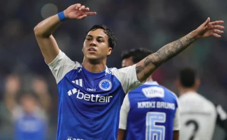 Vidente revela previsão ousada para o Cruzeiro na temporada 2026 com as cartas