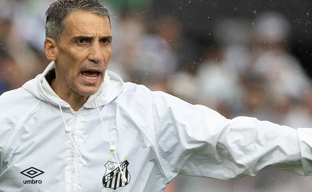 Vojvoda desfalca o Santos no clássico: Caballero e Alexis Duarte são cortados. Vojvoda desfalca o Santos no clássico: Caballero e Alexis Duarte são cortados.