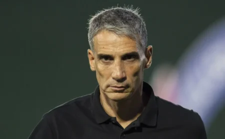 Vojvoda lamenta falta de criatividade do Santos no empate amargo com o RB Bragantino