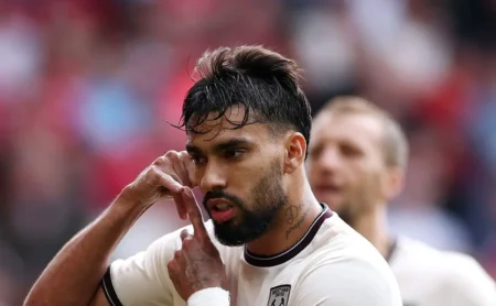 West Ham exige R$ 350 milhões por Paquetá e inviabiliza retorno ao Flamengo West Ham exige R$ 350 milhões por Paquetá e inviabiliza retorno ao Flamengo