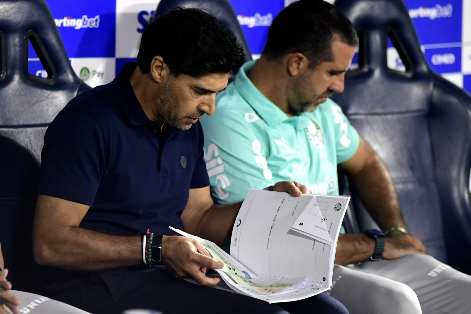 Abel elogia o Palmeiras, mas alerta sobre gol sofrido: "Competidor não pode conceder"