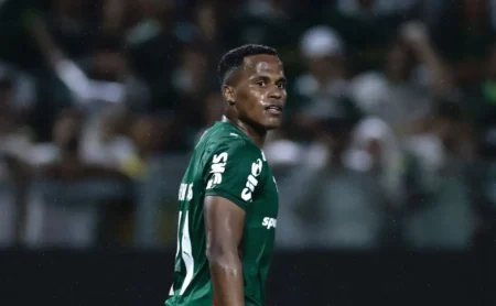 Abel Ferreira agradece Leila Pereira e define planos para Jhon Arias no Palmeiras