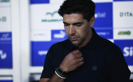 Abel Ferreira analisa falhas defensivas e alerta para gol que pode comprometer o título