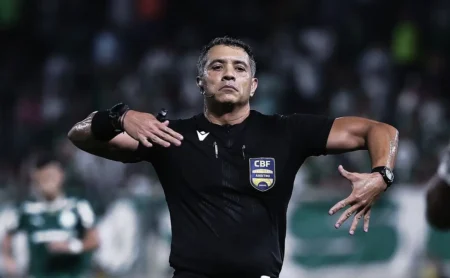 Abel Ferreira tem "ataque de fúria" relatado em súmula após jogo entre Palmeiras e Fluminense e gera debate